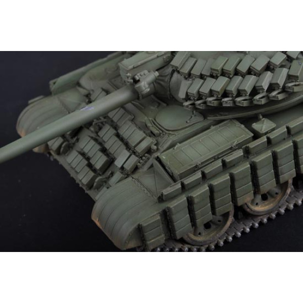 Радянський середній танк T-62 ERA (мод.1962) 1/35 Trumpeter 01555