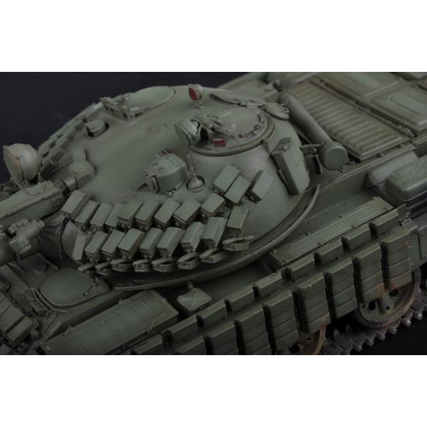 Радянський середній танк T-62 ERA (мод.1962) 1/35 Trumpeter 01555