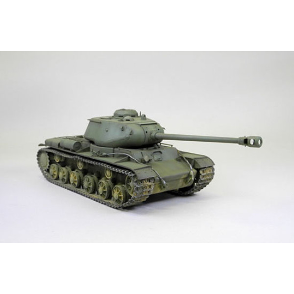 КВ-122 радянський важкий танк 1/35 Trumpeter 01570