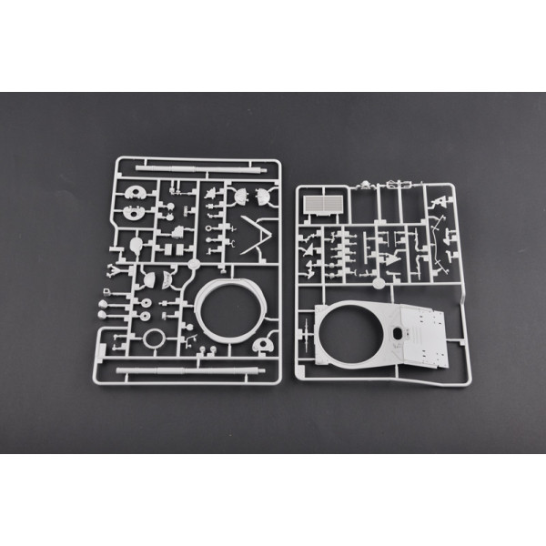 Soviet T-64B MOD 1975 1/35 Trumpeter 01581