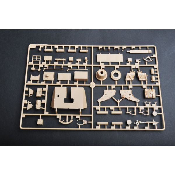 Німецька 8,8-см зенітна артилерійська установка 18 Selbstfahrlafette 1/35 Trumpeter 01585