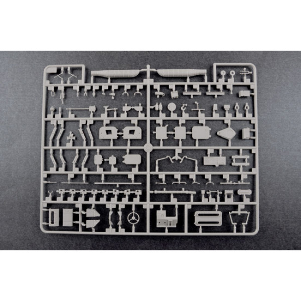 БТР-80А російський колісний бронетранспортер 1/35 Trumpeter 01595