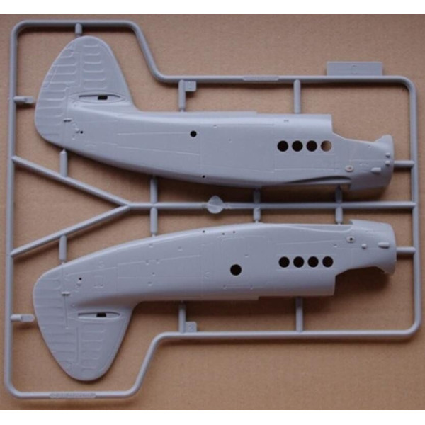 Antonov An-2 Colt / Chinese Y-5  1/72 Trumpeter 01602