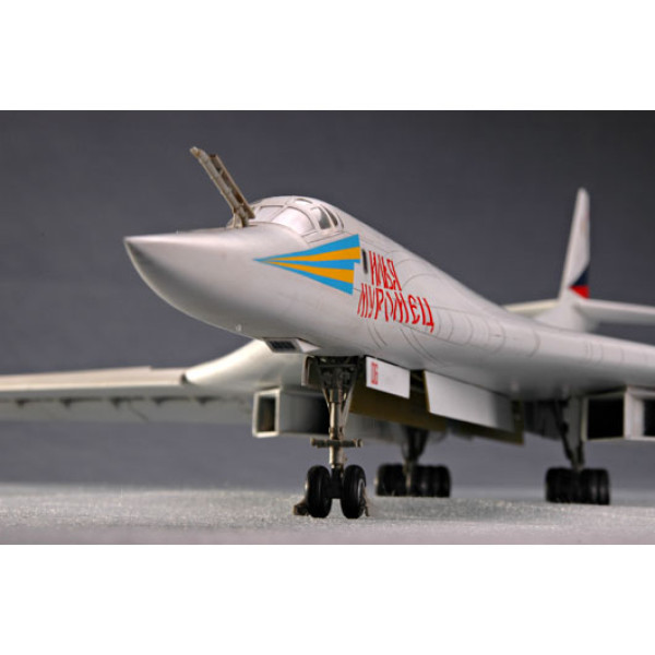 Надзвуковий бомбардувальник-ракетоносець ТУ-160 "BlackJack" Bomber 1/72 Trumpeter 01620