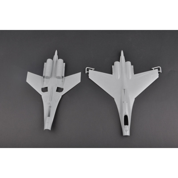  Russian Su-27 Early type Fighter  1/72 Trumpeter 01661
