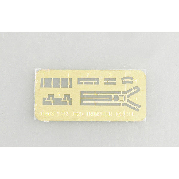 Китайський J-20 Mighty Dragon 1/72 Trumpeter 01663