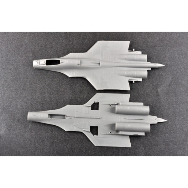 Китайський палубний винищувач J-15 1/72 Trumpeter 01668