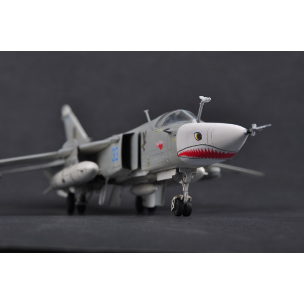 Літак Сухий Су-24МР реактивний літак 1/72 Trumpeter 01672