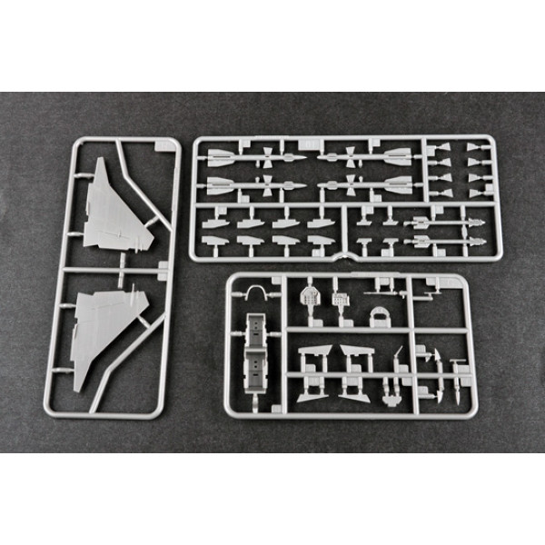 MIG-29UB Fulcrum russian fighter  1/72 Trumpeter 01677