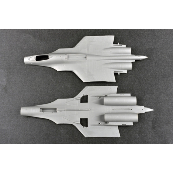 Су-33 Flanker D 1/72 Trumpeter 01678