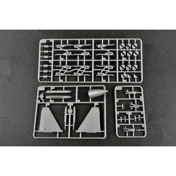 Су-33 Flanker D 1/72 Trumpeter 01678