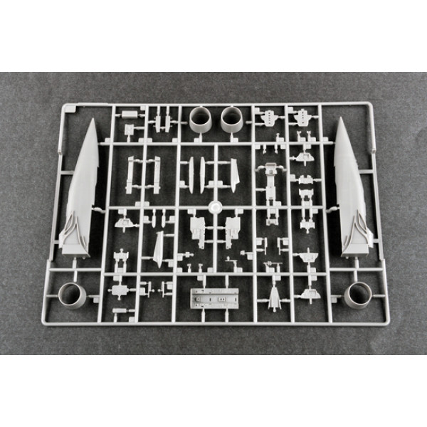 Російський винищувач-перехоплювач МіГ-31 Foxhound 1/72 Trumpeter 01679