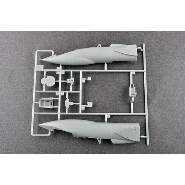 Tupolev Tu-128UT Fiddler  1/72 Trumpeter 01688
