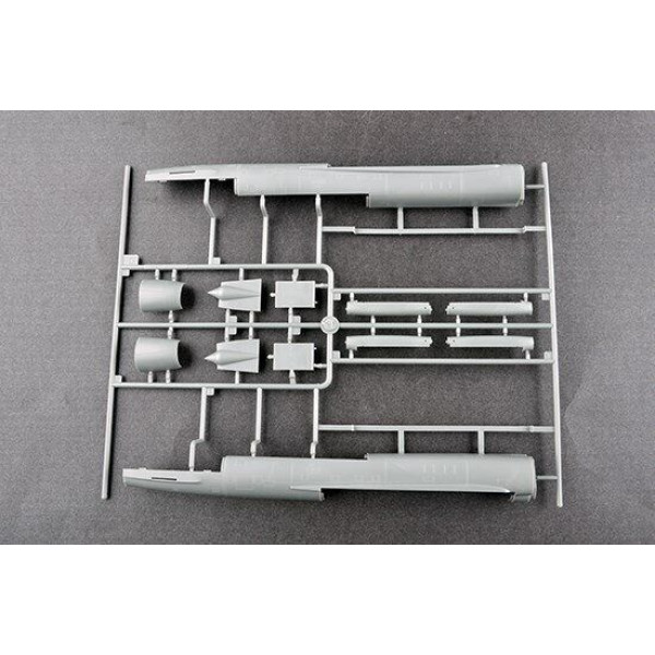 Tupolev Tu-128UT Fiddler  1/72 Trumpeter 01688