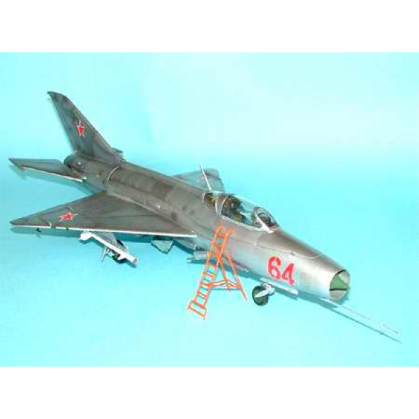 Радянський Винищувач МіГ-21 Ф-13 1/32 Trumpeter 02210