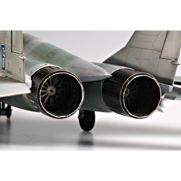 Російський винищувач МіГ-29M "Fulcrum" 1/32 Trumpeter 02238