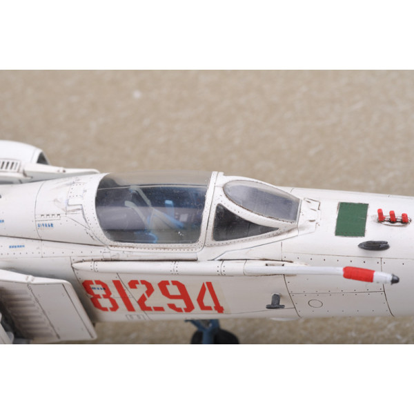 Китайський літак J-8D Finback 1/48 Trumpeter 02846