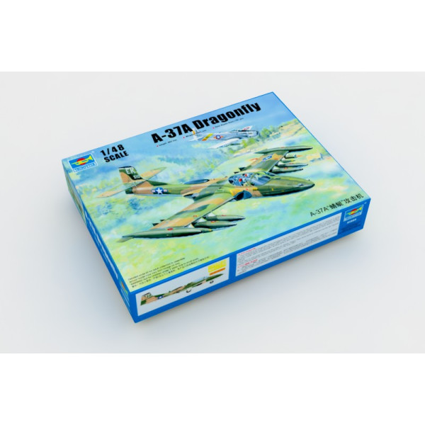 Американський літак A-37A Dragonfly light ground-attack aircraft 1/48 Trumpeter 02888