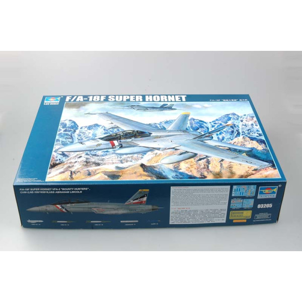 Винищувач F / A-18F Super Hornet 1/32 Trumpeter 03205