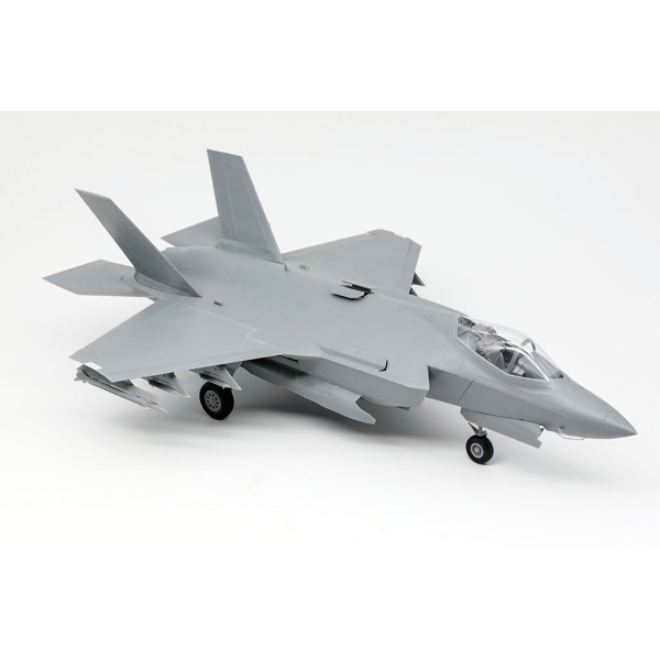  F-35A Lightning II - American Fighter 1/32 Trumpeter 03231
