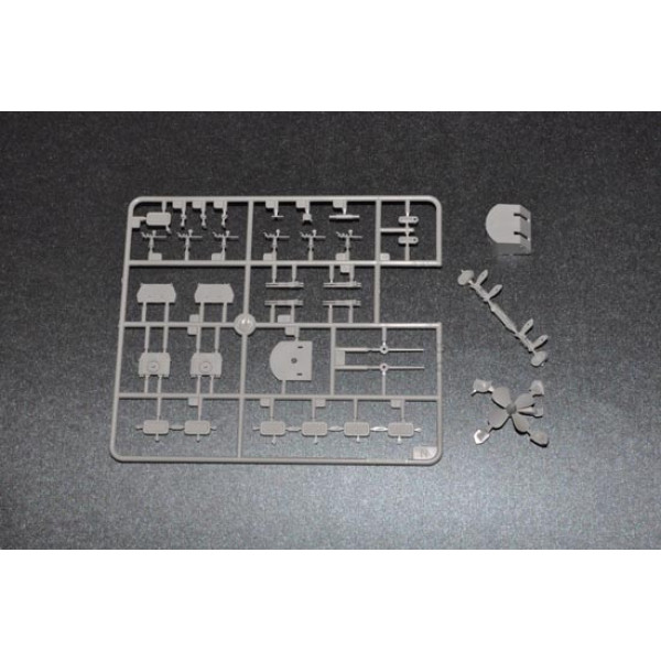 USS Missouri BB-63 "Big Mo" Battleship 1/200 Trumpeter  03705