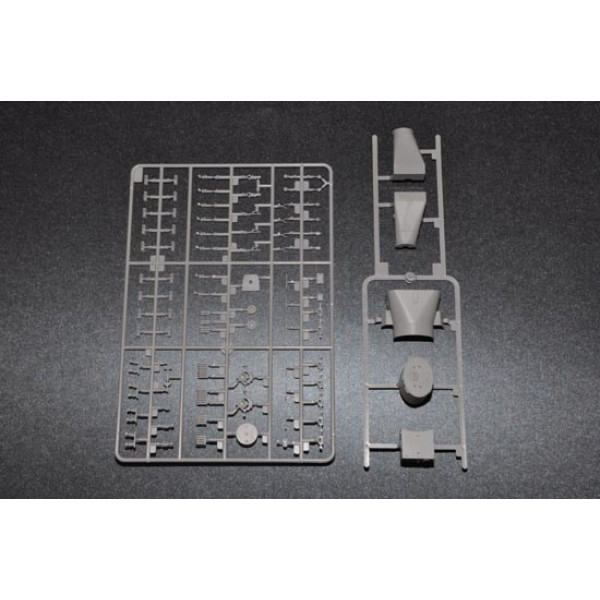 USS Missouri BB-63 "Big Mo" Battleship 1/200 Trumpeter  03705