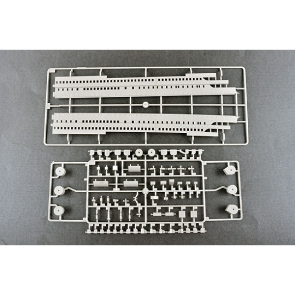 "Titanic" (with LED light) 1/200 Trumpeter 03719