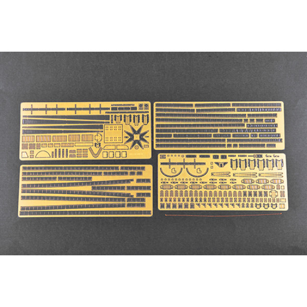 "Titanic" (with LED light) 1/200 Trumpeter 03719