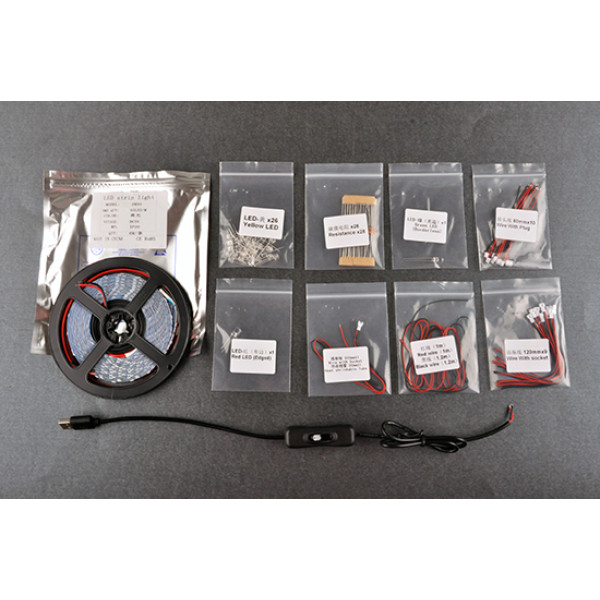 "Titanic" (with LED light) 1/200 Trumpeter 03719