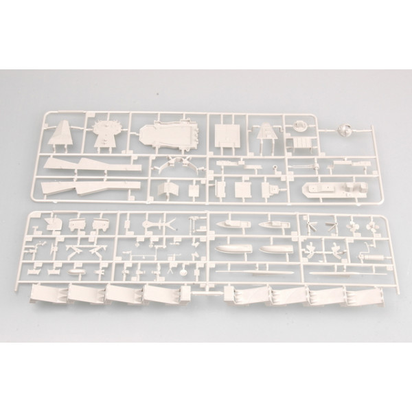 Russian Navy Moskva "Slava Class" 1/350 Trumpeter 04518