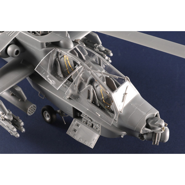 AH-64A Apache Helicopter - Early Model 1/35 Trumpeter  05114