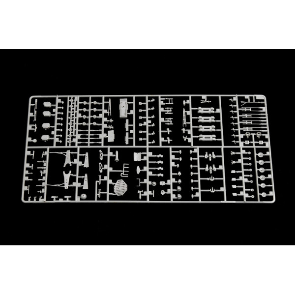 Minsk(Kiev) ussr aircraft carrier 1/550 Trumpeter  05207