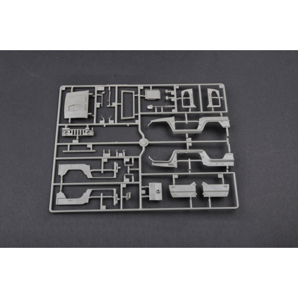 JGSDF type 73 Light Truck (Police) 1/35 Trumpeter 05518