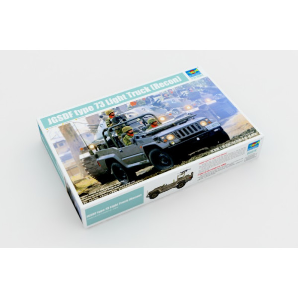 Японський позашляховик JGSDF тип 73 Light Truck (Recon) 1/35 Trumpeter 05519
