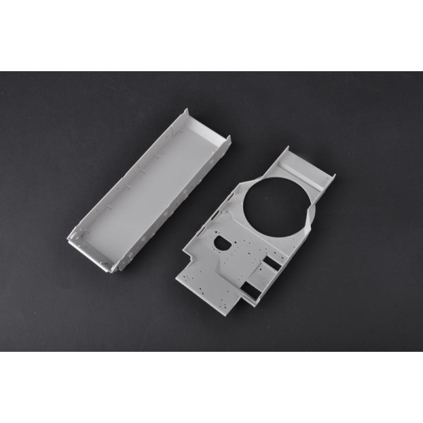 Soviet 2S3 152mm Self-Propeller Howitzer (Early Version) 1/35 Trumpeter 05543