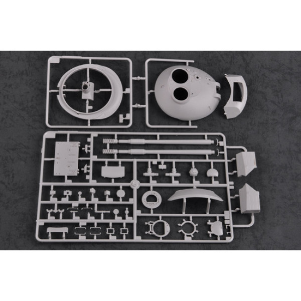 Радянський важкий танк Т-10М 1/35 Trumpeter 05546