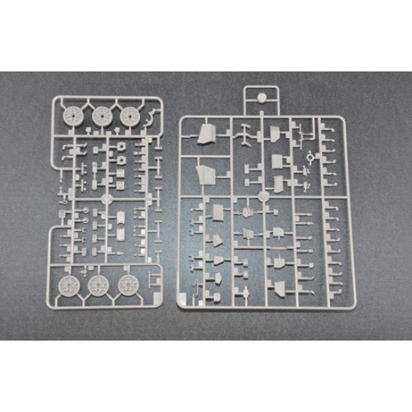 Російський основний бойовий танк Т-90 Cast Turret 1/35 Trumpeter 05560