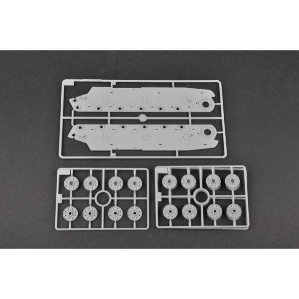 СУ-152 пізня версія радянська САУ 1/35 Trumpeter 05568