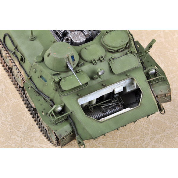 МТ-ЛБ легкий транспортер 1/35 Trumpeter 05578