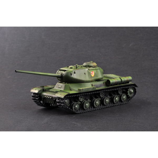 Радянський важкий танк ІС-1 1/35 Trumpeter 05589