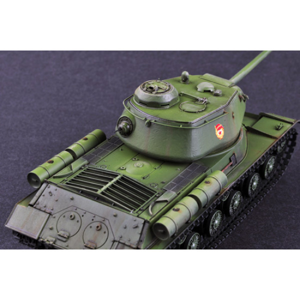 Радянський важкий танк ІС-1 1/35 Trumpeter 05589