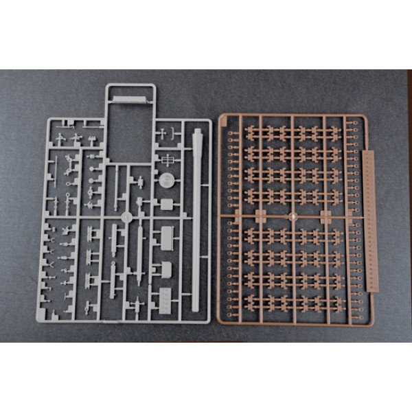 2С7М Піон 203мм Самохідна артилерійська установка 1/35 Trumpeter 05592