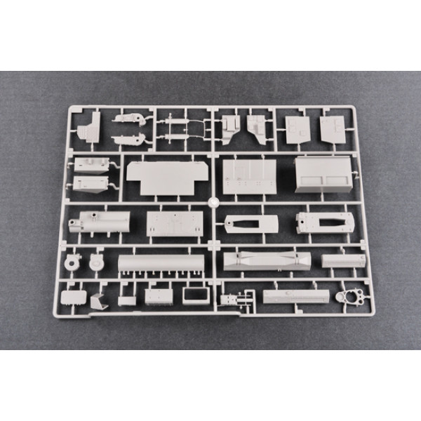 Радянська 203-мм самохідна гармата 2С7 "Піон" 1/35 Trumpeter 05593