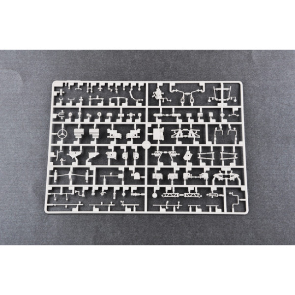 9К33 "Оса" ЗРК SA-8 Gecko  1/35 Trumpeter  05597