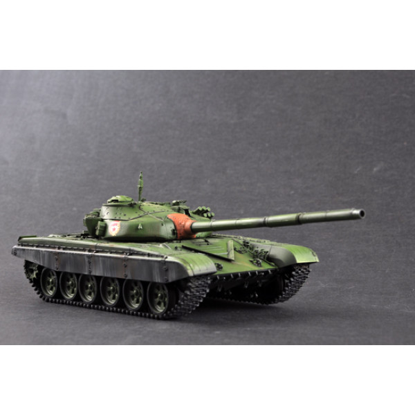 Післявоєнний радянський основний бойовий танк T-72Б MБT 1/35 Trumpeter 05598