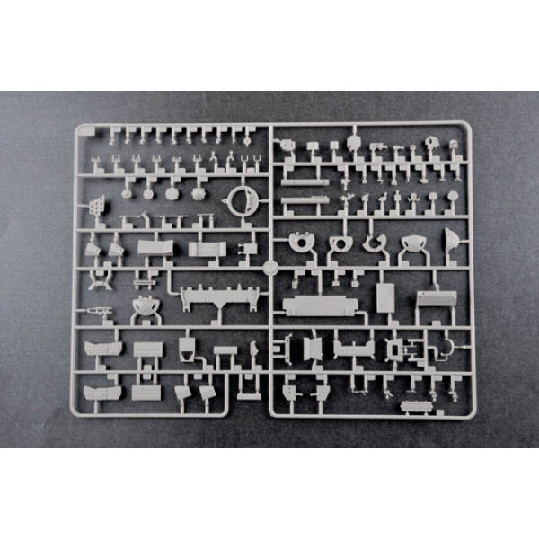 T-72B/B1 MBT (w/kontakt-1 reactive armor)  1/35 Trumpeter  05599