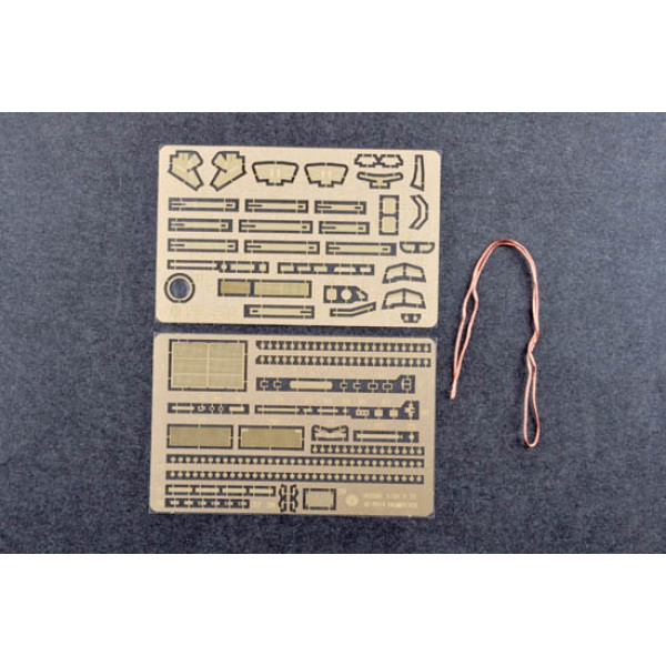 T-72B/B1 MBT (w/kontakt-1 reactive armor)  1/35 Trumpeter  05599