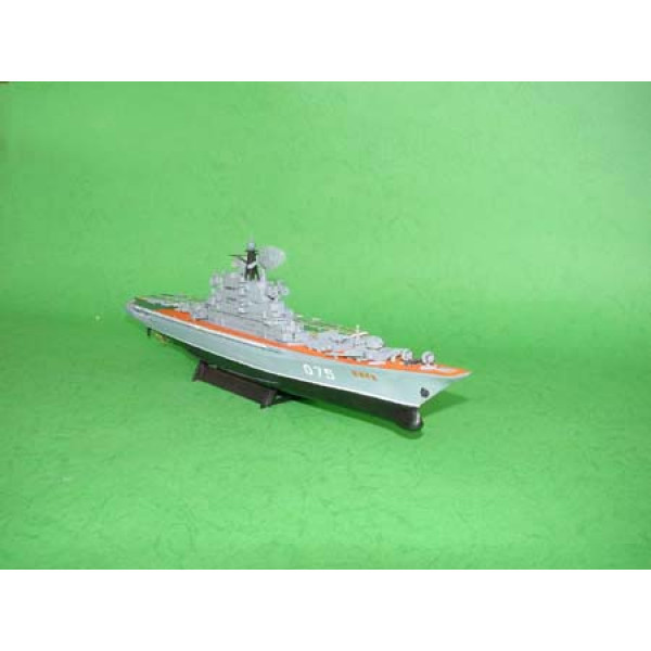 Авіаносний крейсер "Київ" 1/700 Trumpeter 05704