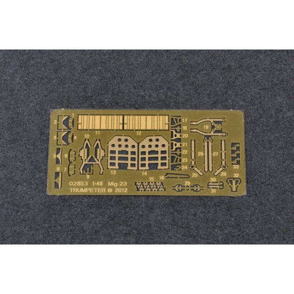 Винищувач МІГ-27 Flogger D 1/48 Trumpeter 05802