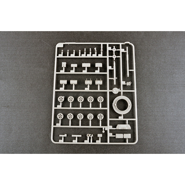 Russian T-62 Main Battle Tank 1972 1/72 Trumpeter 07147